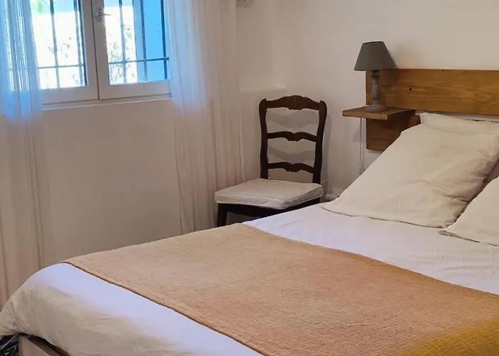 En Amoureux, Cocktail De Bienvenue Sur Notre Terrasse Provençale * Hyères